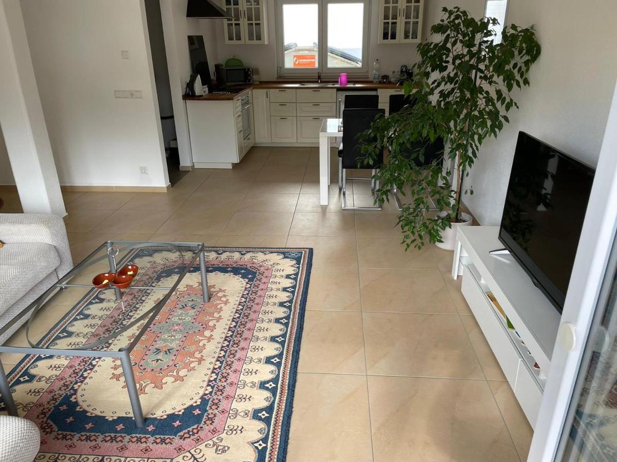 Aki'S Ferienwohnung Am Ried Бад Вурцах Екстериор снимка